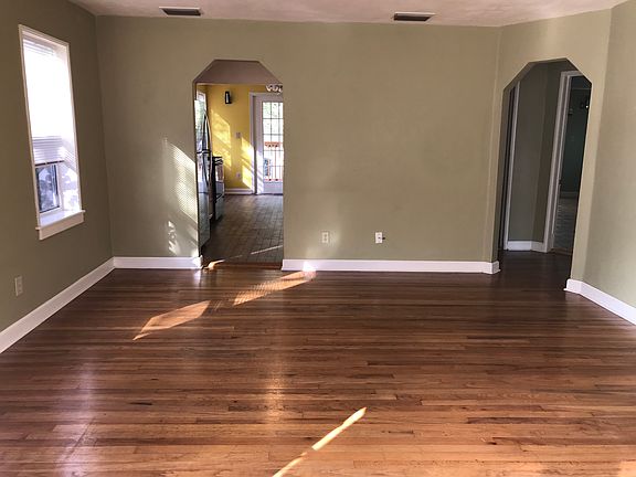 5th image of 4809 21st Ave N