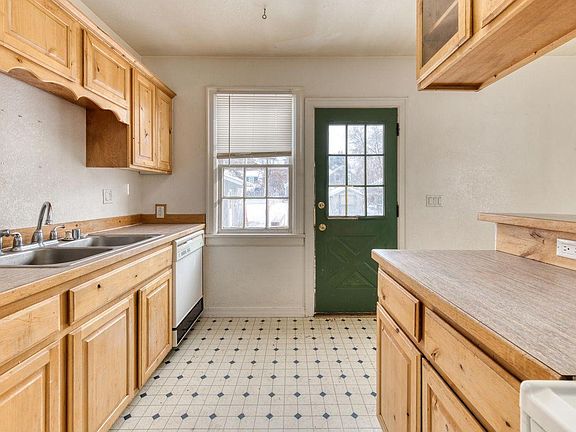 4th image of 1786 Bicentennial Way #1