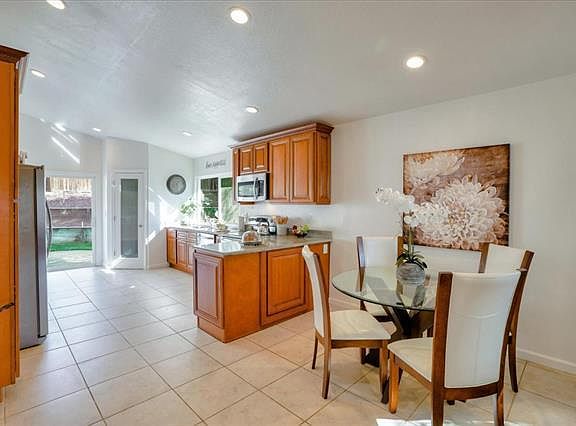 5th image of 2455 Cimarron Dr