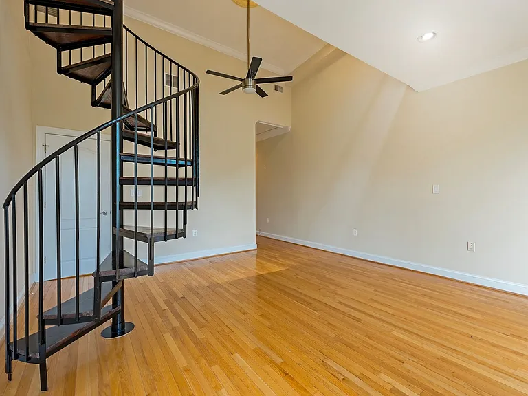 45 R St NW #2 — Photo 17