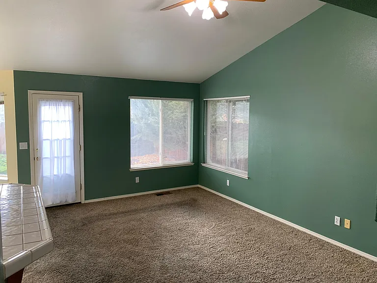5850 Blue Horizon Dr — Photo 32