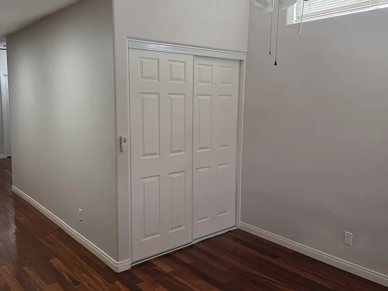 Bed Room Closet