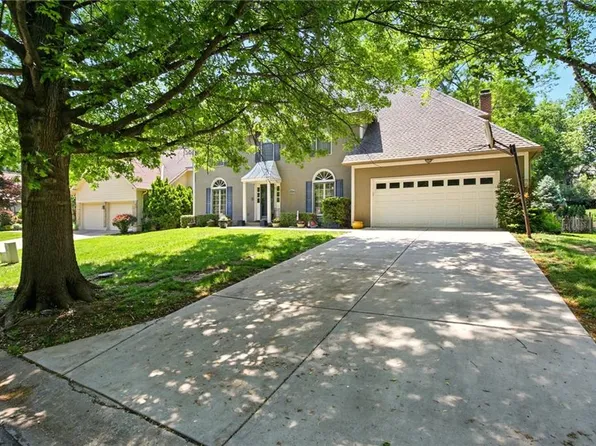 10107 W 121st St, Overland Park, KS 66213