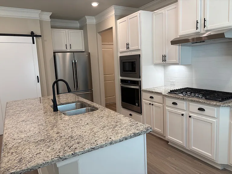 18 Dorothy Ln — Photo 16