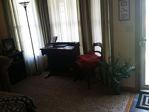 3rd image of 958 Danmead Ave