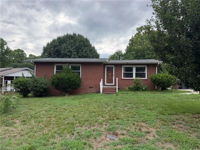 1906 Finley St, Greensboro, NC, 27406