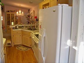 4th image of 4011 Southgate Dr