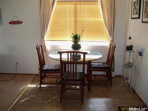 4th image of 174 Coral Dr