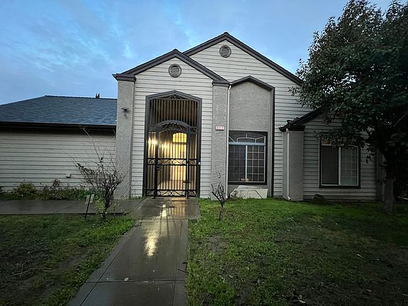 2nd image of 4212 N Thorne Ave