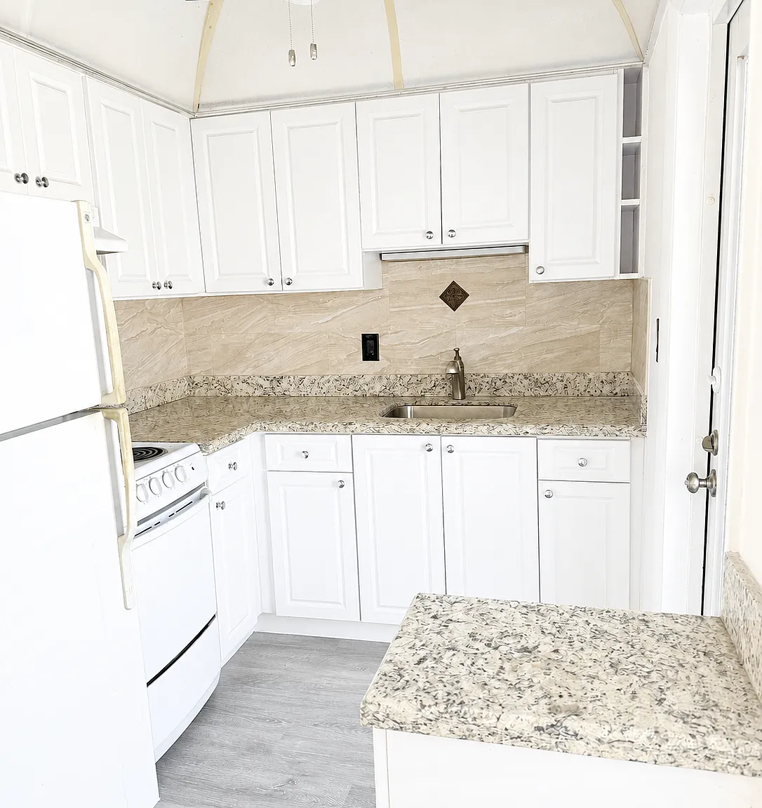 2847-2853 Northeast 30th Street - 2847 — Photo 1