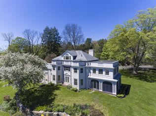 712 Monument St, Concord, MA 01742