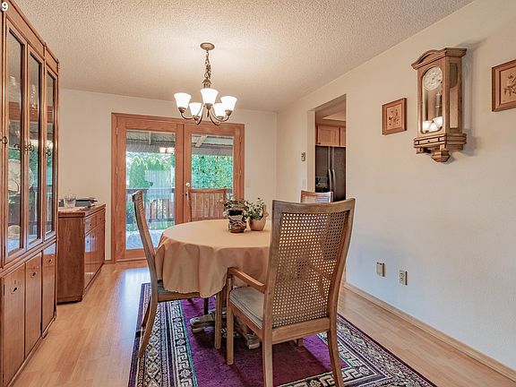 5th image of 3006 NE 103rd Ave
