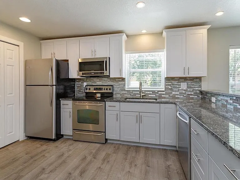 504 El Dorado Way — Photo 7