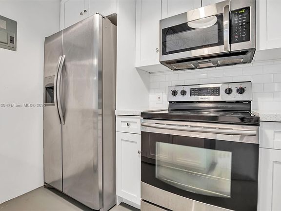 2nd image of 38 NW 53rd St #C