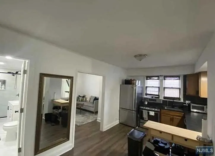 57 Malcolm Ave #1 — Photo 2