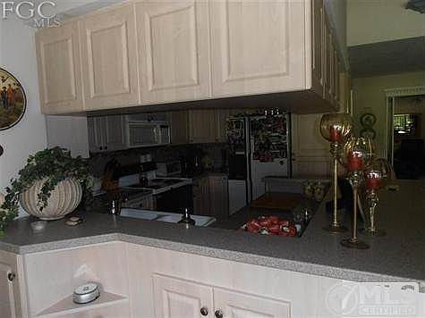 5th image of 5925 Trailwinds Dr APT 922