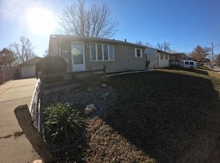 1543 Woodmayr Dr, Waterloo, IA 50703