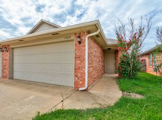 11014 SW 5th St, Yukon, OK 73099