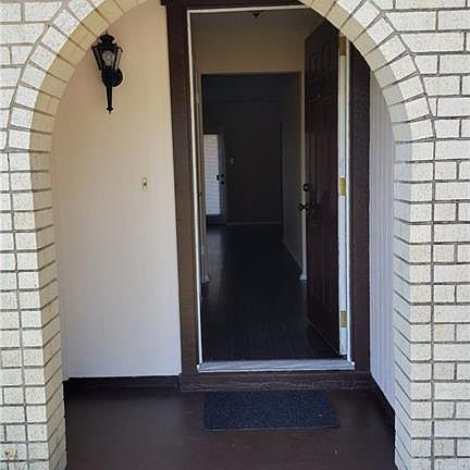 3rd image of 6624 McCart Ave