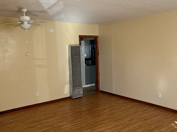 5th image of 312 W 9th St