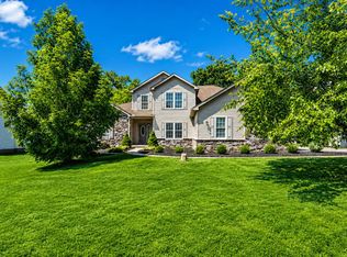8850 Chaucer Blvd, Broadview Heights, OH 44147