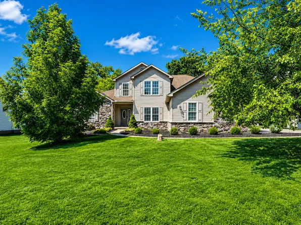 8850 Chaucer Blvd, Broadview Heights, OH 44147