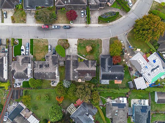 4th image of 4695 London Cres