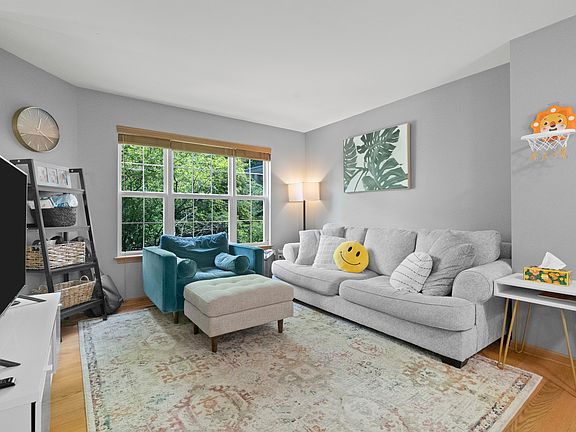 4th image of 34401 N Goldenrod Ct