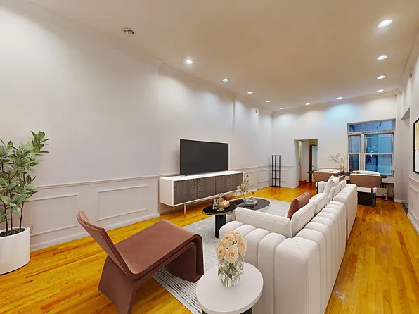 322 2nd Avenue image 2 of 19