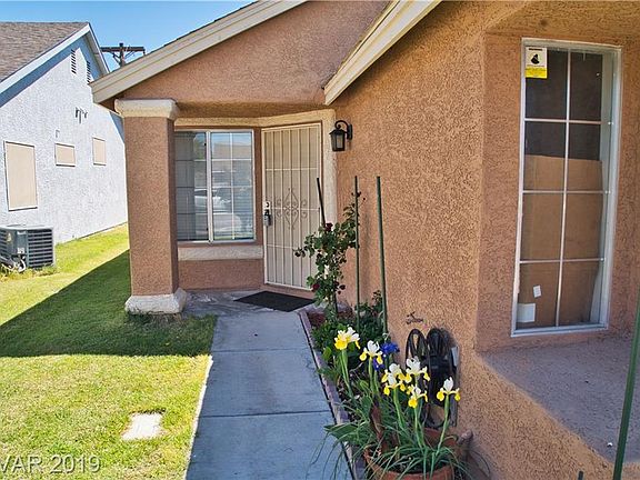 3rd image of 1504 Chapel Cove Ct