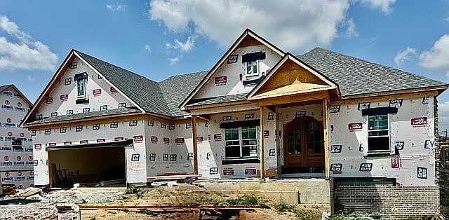 2nd image of 213 Brandenburg Way