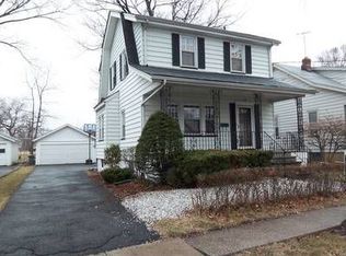 69 Essex Ave, Maplewood, NJ 07040