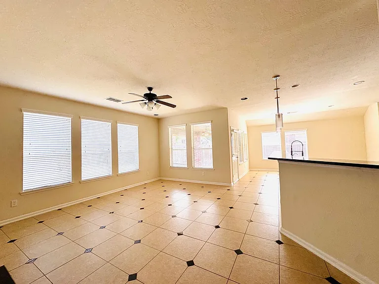 26123 Ginger Gables Ln — Photo 10