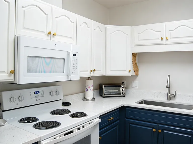 1 Towers Park Ln #1704 — Photo 2