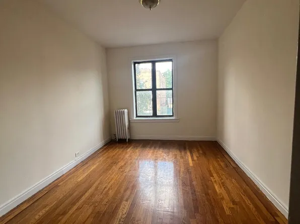 (undisclosed Address), Bronx, NY 10468