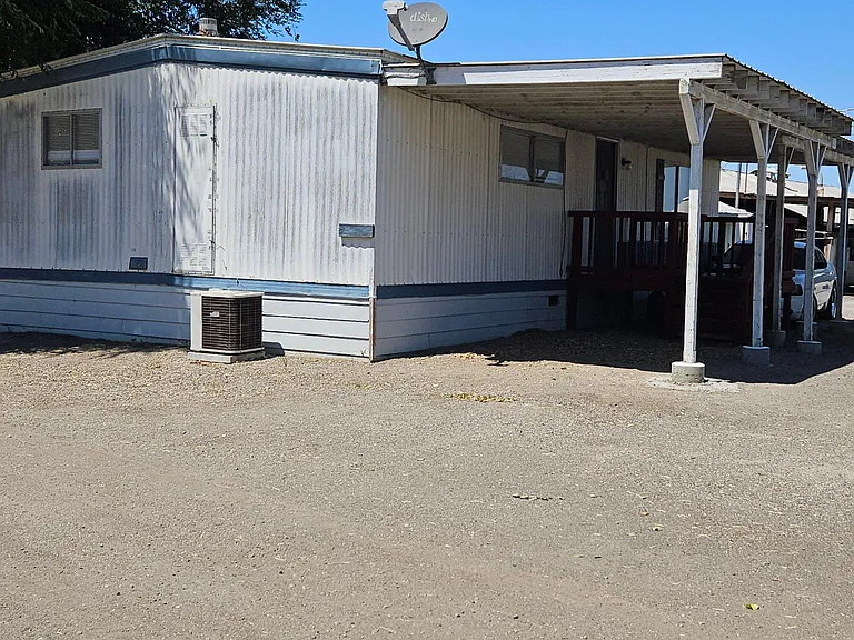 Paradise Rd — Photo 2