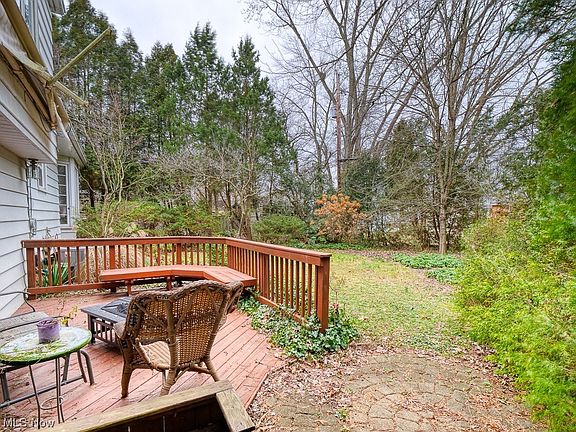 3rd image of 301 Parkway Dr