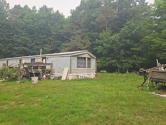 5th image of 775 Betsie River Rd