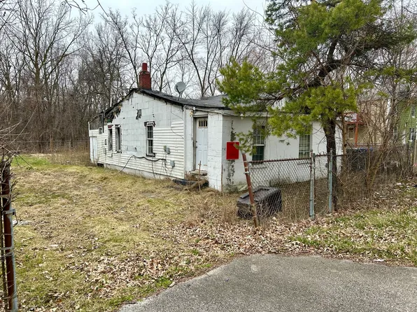 3806 W 137th St, Robbins, IL 60472