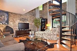 2nd image of 538 W Belden Ave #538