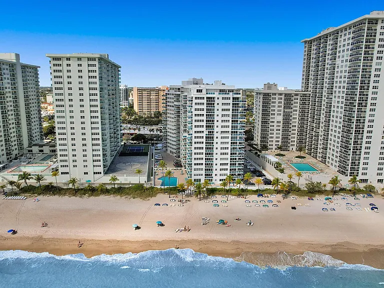 3430 Galt Ocean Dr #304 — Photo 53