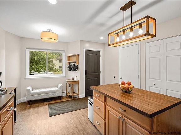 4th image of 212 Sterling Place #-