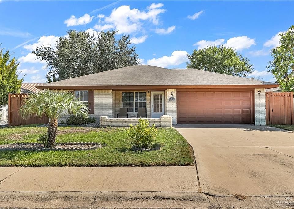 1st image of 1823 N Gastel Cir