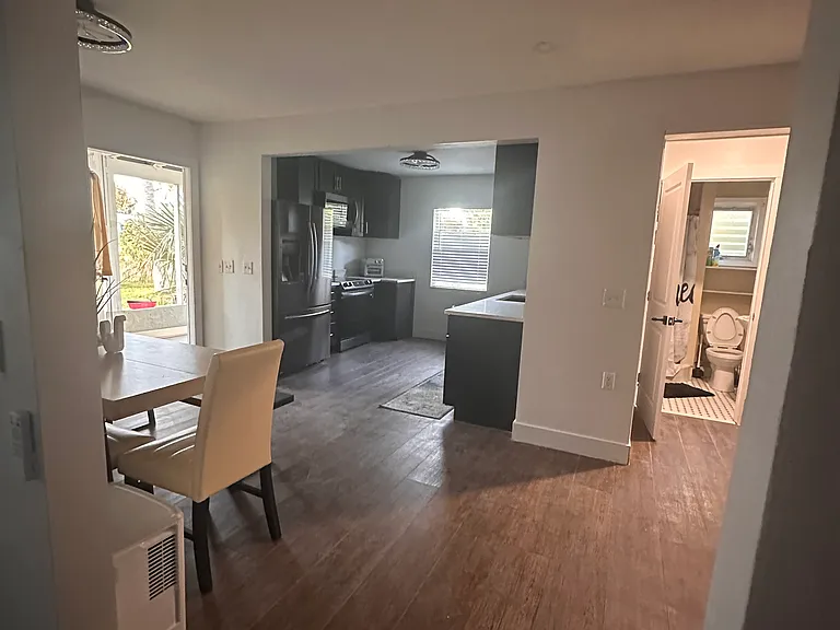 2112 Mark Ave #1 — Photo 5
