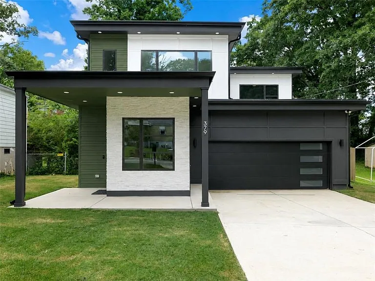 379 Enota Pl SW — Photo 1