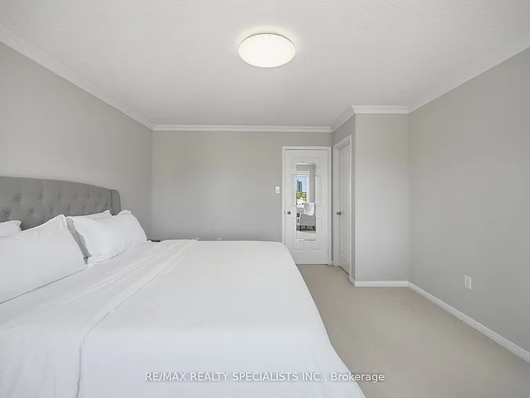 5230 Glen Erin Dr #119 — Photo 27