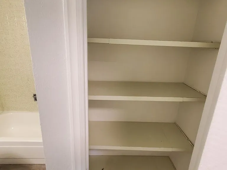 645 Manhattan Pl #307 — Photo 16
