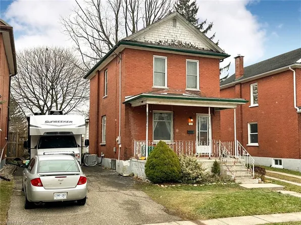 57 Lowell St N, Cambridge, ON N1R 5E2