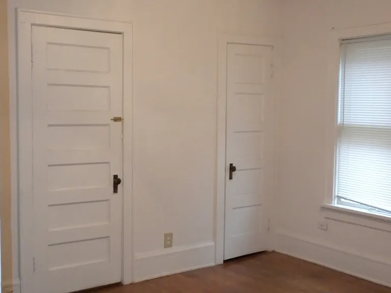 2928 N Maryland Ave #1 — Photo 11