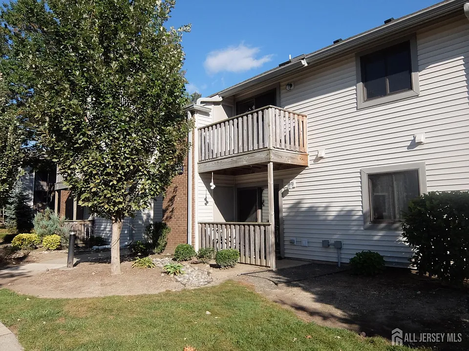 4906 Ravens Crest Dr #4906